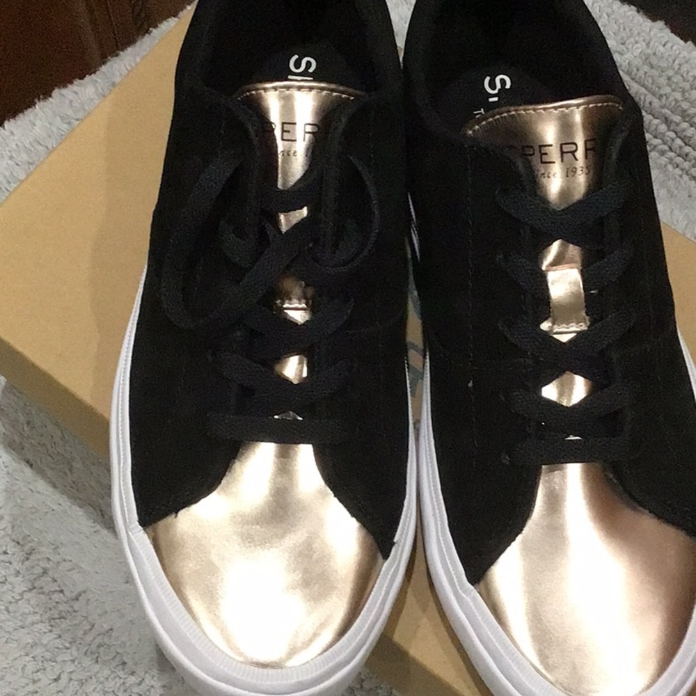 Sperry Top-sider women’s sneakers new in box. black suede with copper leather